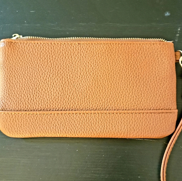 Adrienne Vittadini brown leather wristlet - Picture 4 of 6